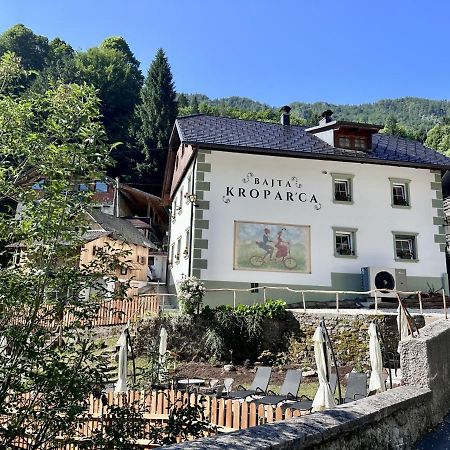 Bajta Kroparica Exterior foto
