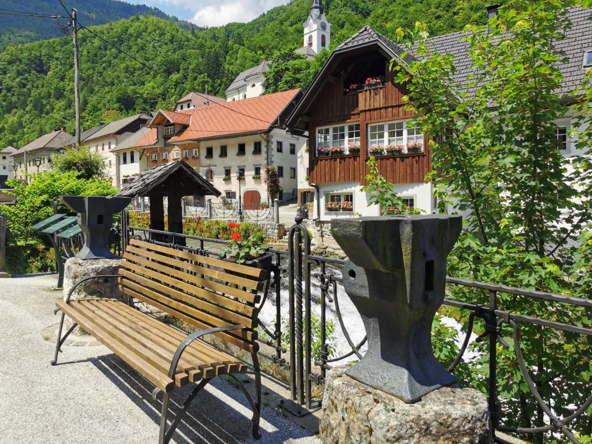 Bajta Kroparica Exterior foto